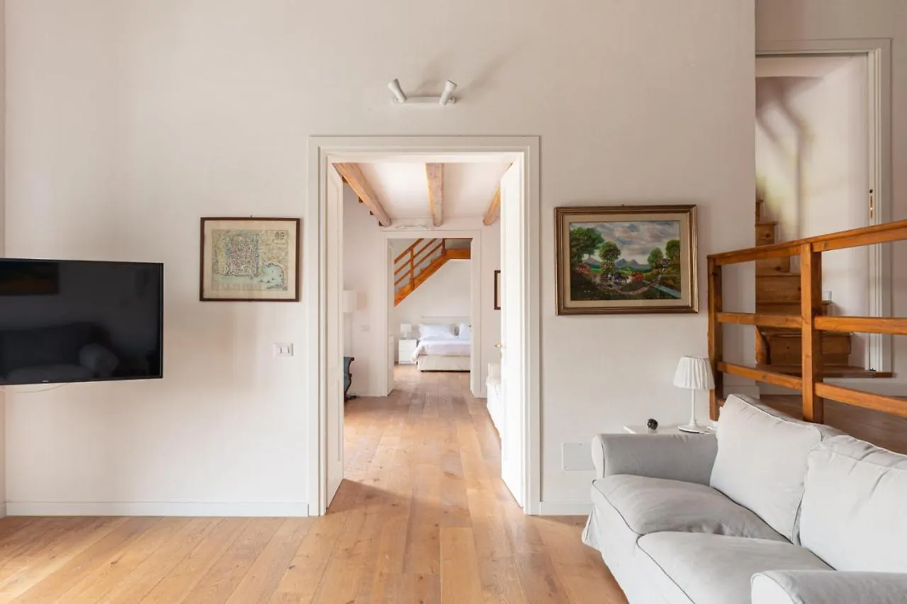Casa Clarissa By Domusicily Apartment Palermo